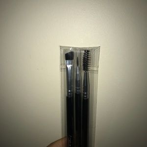 Eyebrow and liner trio